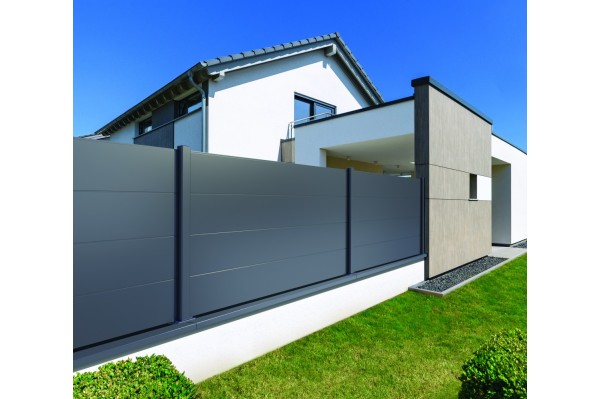 Vendeur de panneaux de clôture en aluminium