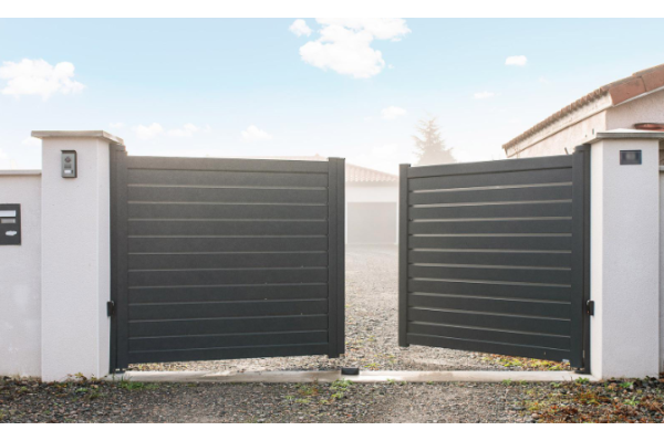 Portail battant aluminium...