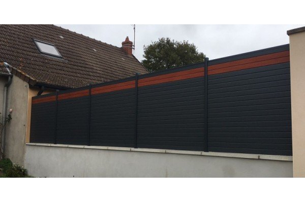 Achat d'une lame décor imitation bois pour clôture aluminium