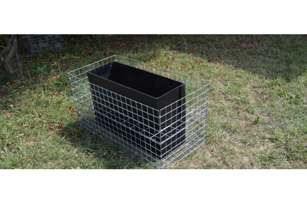 Jardinière en gabion...