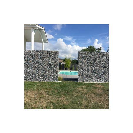 Mur de clôture en gabion...