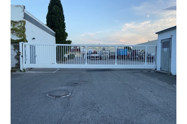 Portail autoportant...