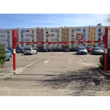 Portique de parking fixe