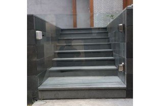 Achat d'un portillon pour clôture piscine en verre premium