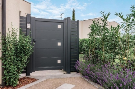 Comment installer un portillon en aluminium ?